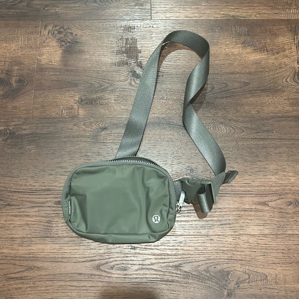 Sage green lululemon belt bag!!